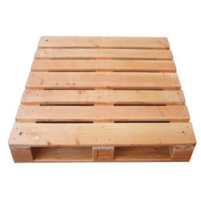 New Wooden Pallet Deposit for Shipping and Storage

